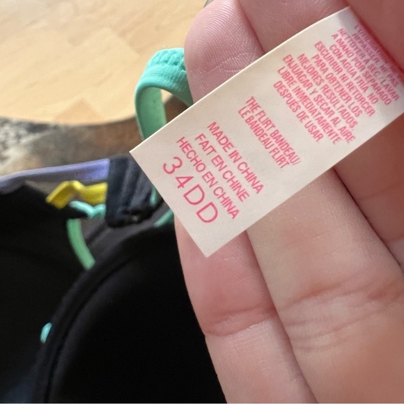 VICTORIA’S SECRET Bikini Flirt Bandeau‎ Top Size 34DD colorblock bandeau - Picture 4 of 7